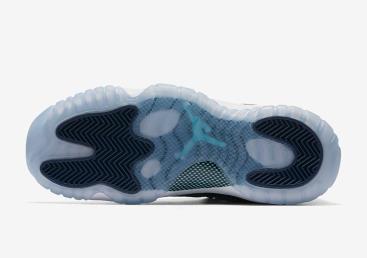 Air Jordan 11 Low Blue Moon